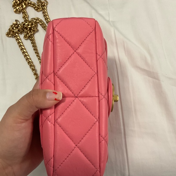 Chanel Enamel Pending CC Mini Square Flap pink Bag - Picture 11 of 14